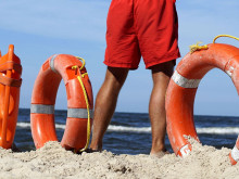 Държавата поема спасителната дейност на неохраняемите плажове във Варненско
