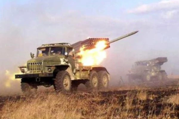 Руски артилеристи са унищожили с удар от БМ-21 "Град" жива сила и техника на ВСУ в района на Часов Яр