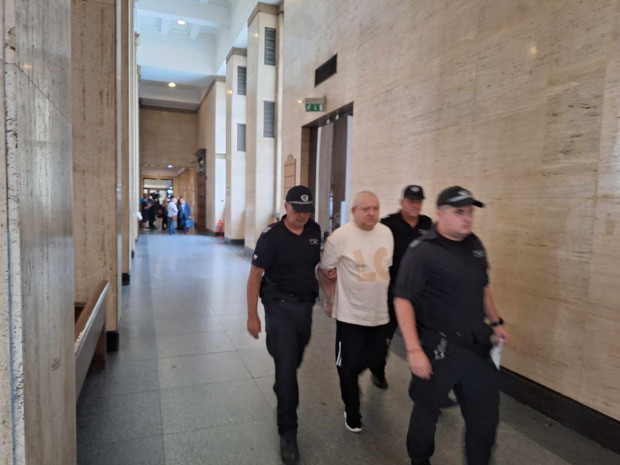 Съдът пусна на свобода Сали Табаков и Захир Османов предаде