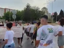 Заради безводието в Павликенско: Хора блокираха за кратко движението по главния път София – Варна