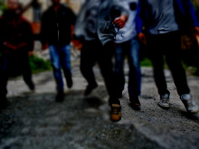 Агресивни тийнейджъри вилнеят нощем в Морската градина на Варна