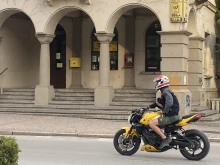 17-годишен подкара мотор с чужди номера по пътищата във Великотърновско