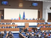 Процедурата започва: Парламентът решава дали да подкрепи проектокабинета на Росен Желязков