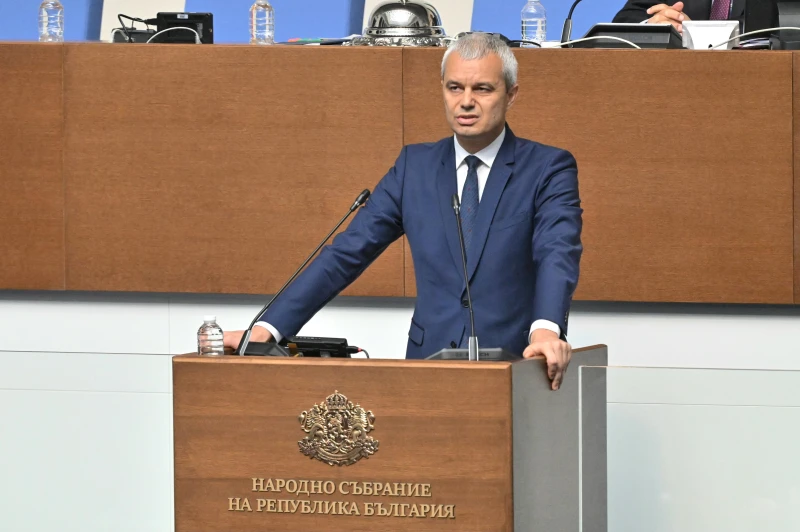 Костадинов: Няма да подкрепим кабинета, който превръща ДПС в патерица на ГЕРБ