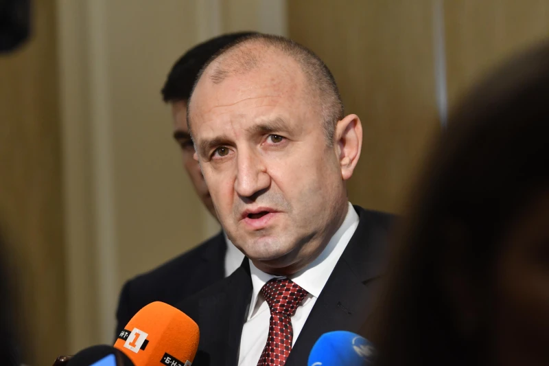 Радев не посочи кога ще връчи втория мандат