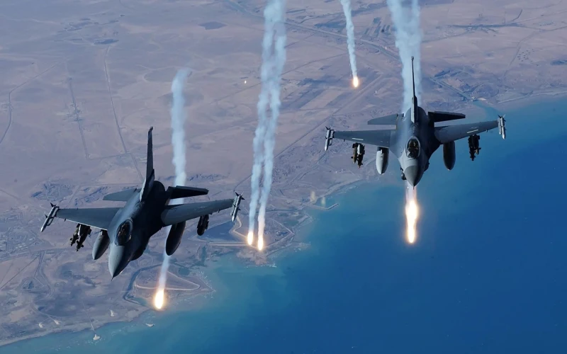 Defence 24 (Полша): F-16 ще бъдат отстрелвани като патици от Русия в небето над Украйна