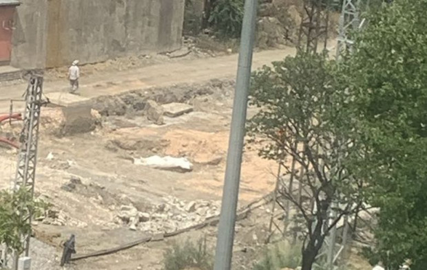 TD Три старинни гроба са открити при разкопаването на терена