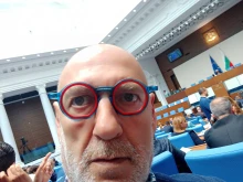 Любен Дилов-син за случващото се в парламента: Всичко се клати, ситуацията е "мааама"!