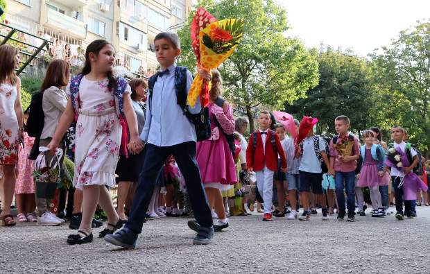 Родителите на ученици от първи до четвърти клас и в