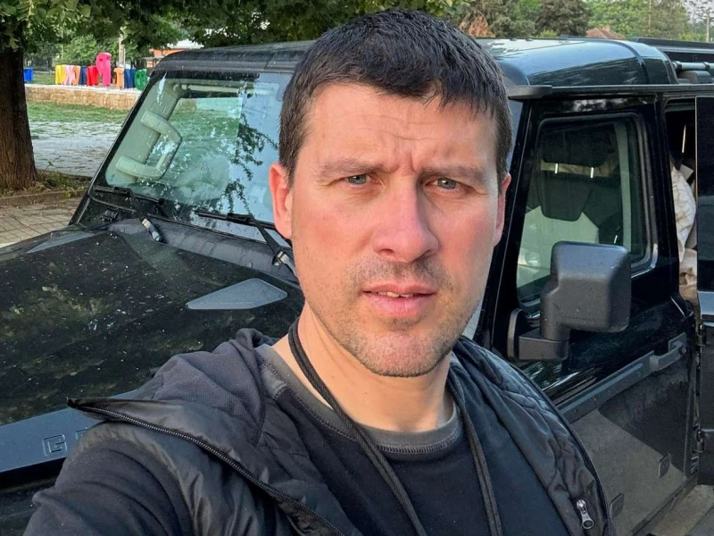 Ивелин Михайлов сподели кой е притискал депутати от "Величие"