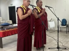Монаси отбелязват рождения ден на Далай Лама в Бургас