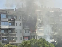 Нов пожар във Варна: Горя апартамент, двама души са обгазени