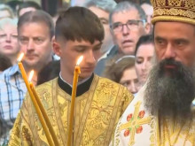 Новоизбраният български патриарх Даниил отслужи литургия в храм "Света Неделя"
