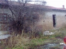 Мъж се самозапали и изгоря като факла в краварник