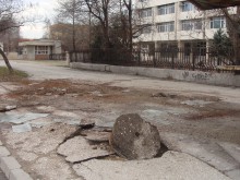 Опасната спирка до общежитията на ТУ вече е в миналото