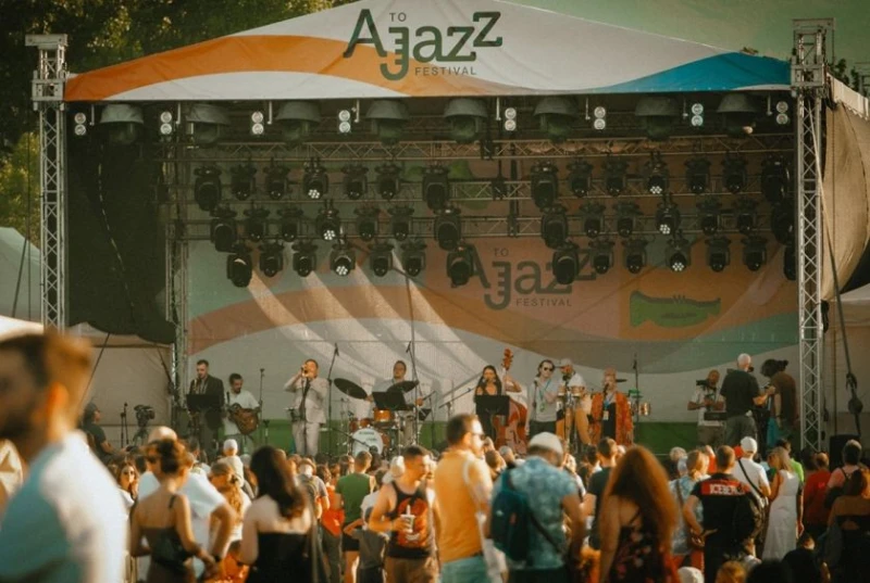 A to JazZ ������ �������� ����� � ��������� �������