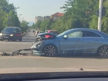 Автомобил катастрофа на "Ботевградско шосе" в столицата