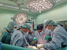 С уникален лазерен нож и апарат за радиохирургия лекуват в Отделение по уши-нос- гърло в МБАЛ-Добрич