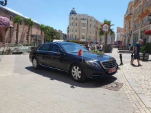 Турски дипломатически автомобил паркира на самата Главна на Пловдив