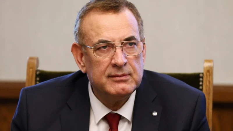 Депутатите от ДПС, които застанаха зад Доган, може да подкрепят ПП-ДБ