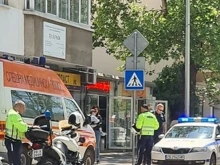 Шофьорка прати в болница моторист след опит за ляв завой в Пловдив