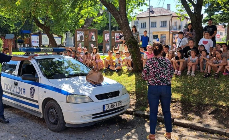 Лятна полицейска академия в музея в Разлог с 85 щастливи деца