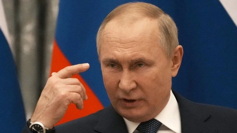 The Telegraph: Путин засилва хибридната си война срещу Европа