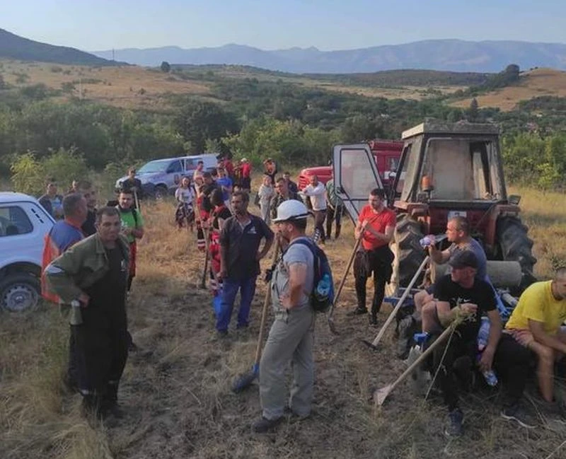 Спешно: Втора община търси доброволци за справяне с пожара в Пловдивско