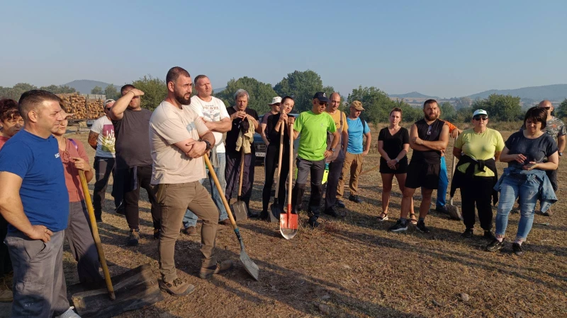 Мащабният пожар в Средна гора е овладян