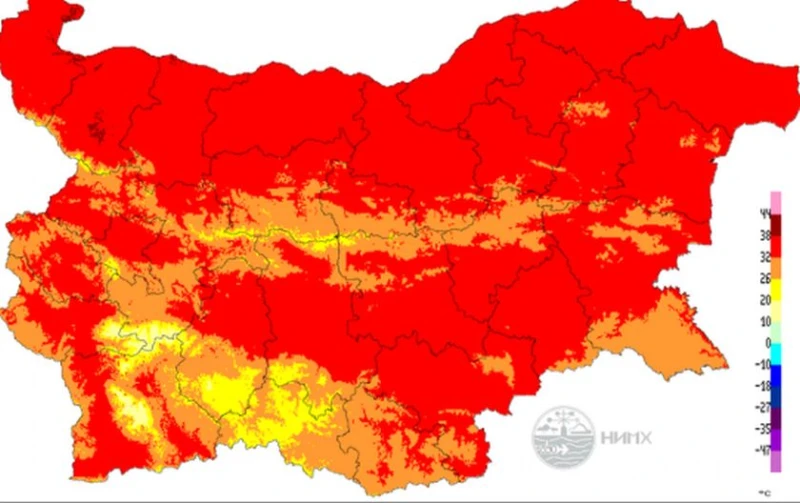 Червен код за пожари в страната