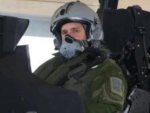 Президентът отново става пилот