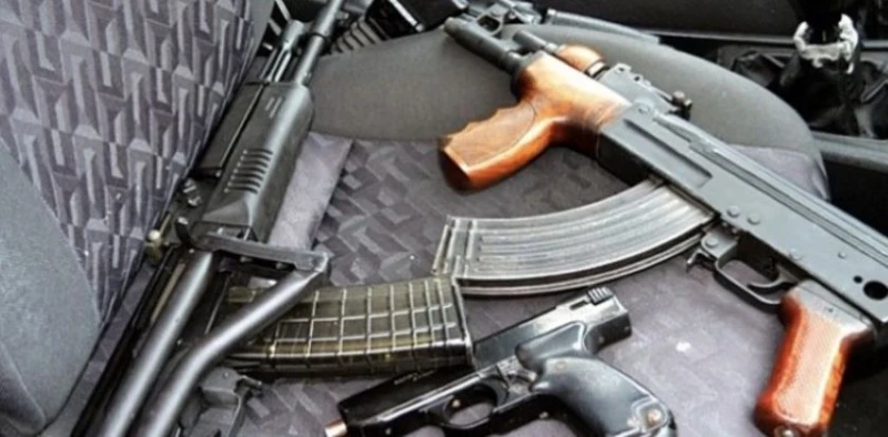 Откриха голямо количество нелегално оръжие и боеприпаси в Хасковско, има задържани