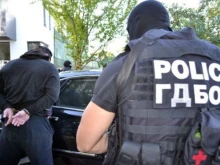 Истински екшън с БМВ и заглушаващо устройство пред хипермаркет в Асеновград