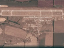 Сателитни снимки показват щетите от удара по руското военно летище Милерово