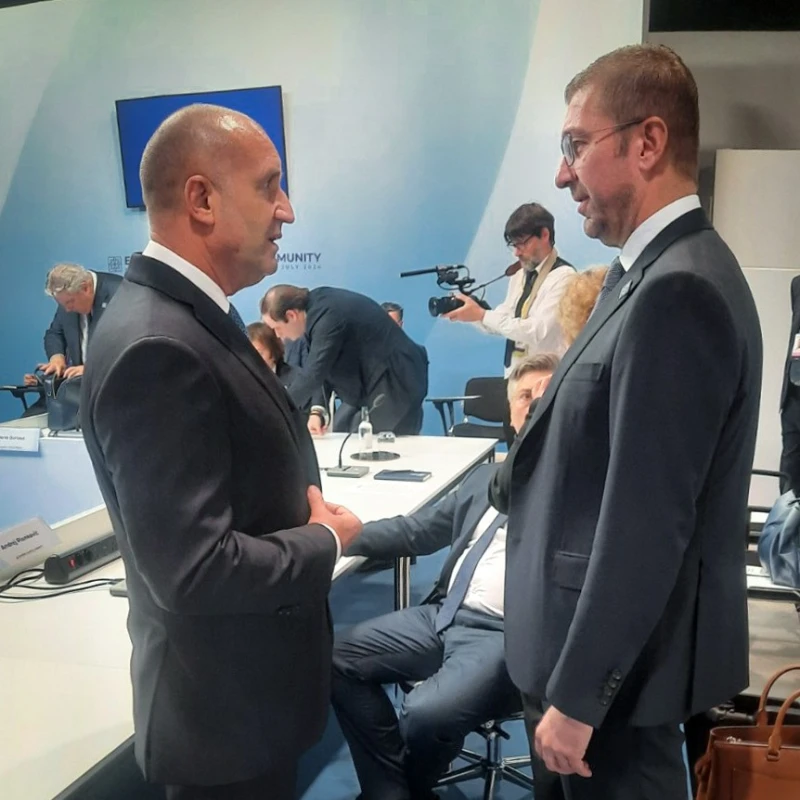 СДСМ: Мицкоски явно се е срещнал с друг Радев, а не с президента на България