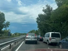 Километрично задръстване по пътя Созопол - Бургас