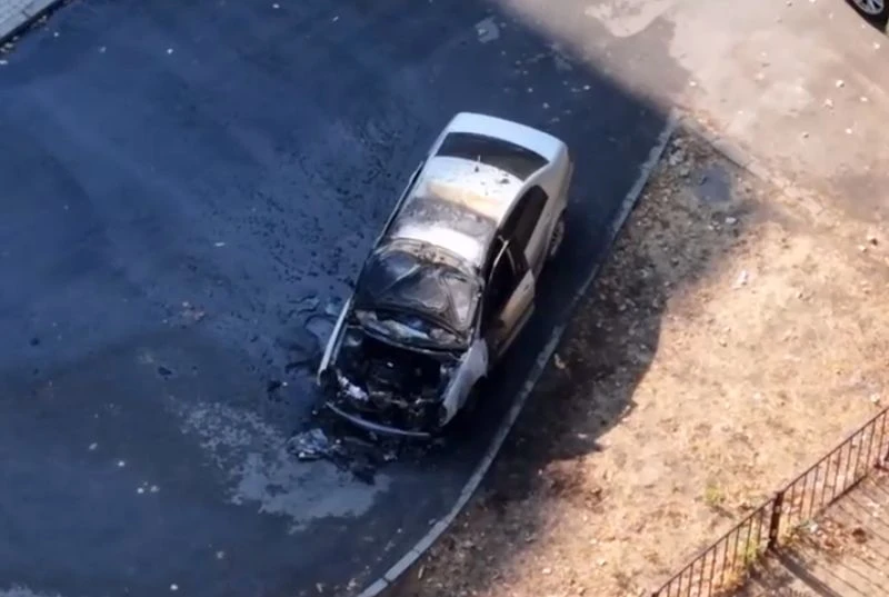Ужасно започна денят за собственик на кола в Пловдив, докато пазарува в "Т Маркет"