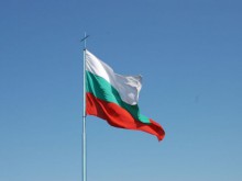 И Асеновград заби знамена с кръстове на изходите