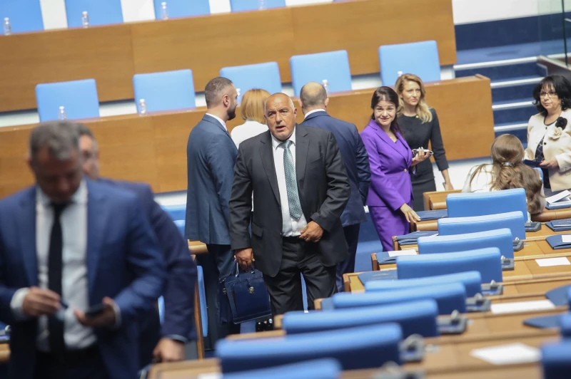 Борисов: През август по-добре всички да си гледат партиите, не да се имитира работа