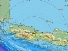 Плитко земетресение от 4,0 по Рихтер разлюля индонезийския остров Ява