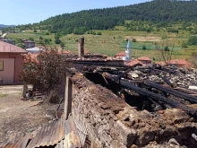 Община Девин предоставя помощ на семействата, чиято къща изгоря при пожар в село Стоманево