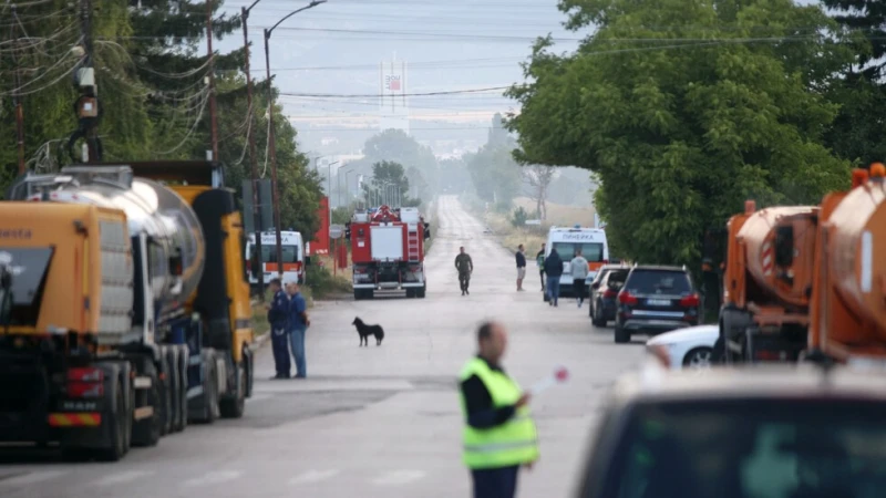 Очевидци разказват за взрива в складовете: Видях гъба бежов облак