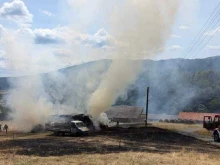 Изгоряха фураж и автомобил край Кюстендил