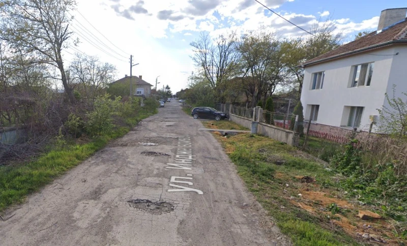 Улица в голямо пловдивско село бе описана като "пълна идиотия"