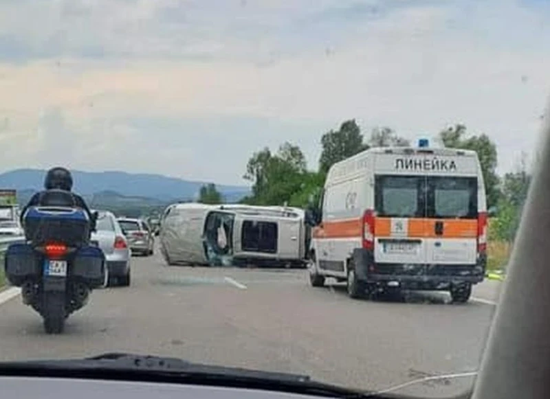 Пореден ужас на АМ "Тракия" край Пазарджик!