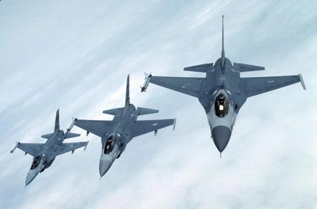 ウクライナは発表よりも多いF-16戦闘機を受領