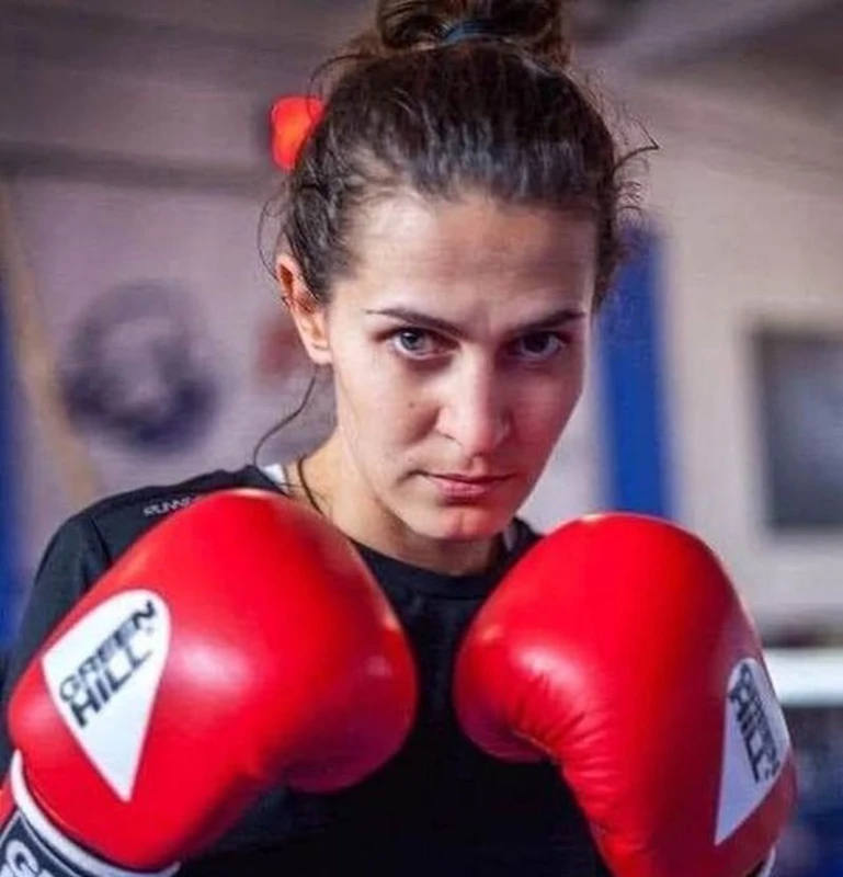 Неделя Щонова: Не успявам да сдържа емоцията си. И сълзите