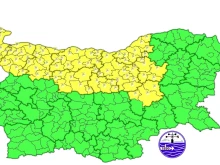Първа степен за опасно време в 11 области утре, но не за горещини