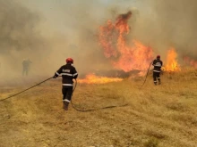 Овладени са пожарите в страната