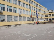 Кметът категоричен за училищните дворове